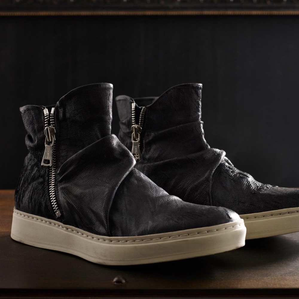 John Varvatos 315 Double Mac Zip, Black, U.S. 12